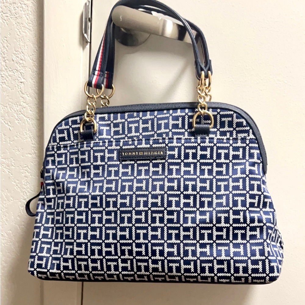 Tommy Hilfiger monogram purse
